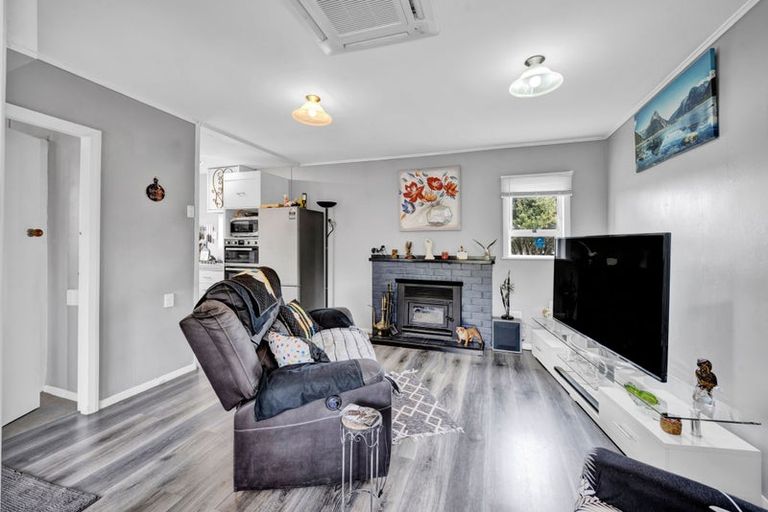 Photo of property in 6 Galt Street, Hawera, 4610