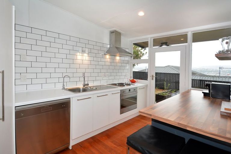 Photo of property in 203 Larnach Road, Waverley, Dunedin, 9013