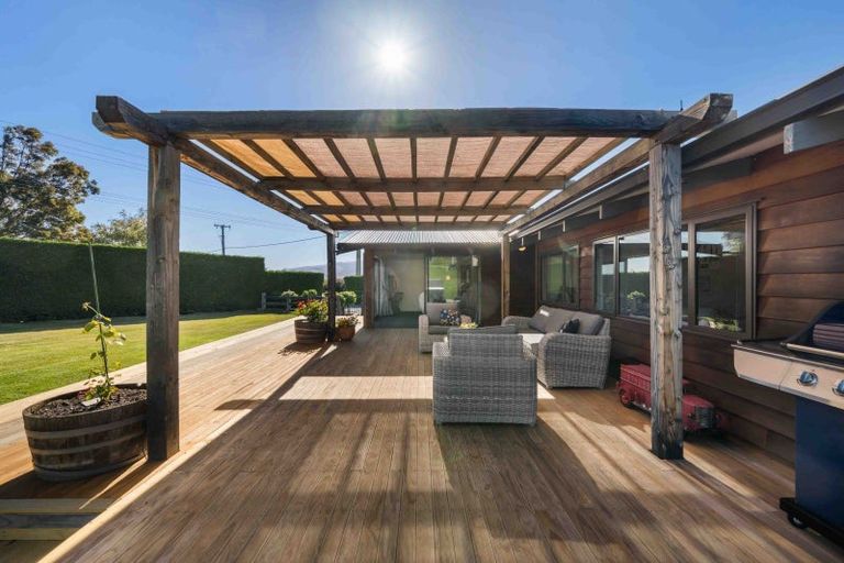 Photo of property in 1 Hall Road, Bannockburn, Cromwell, 9384