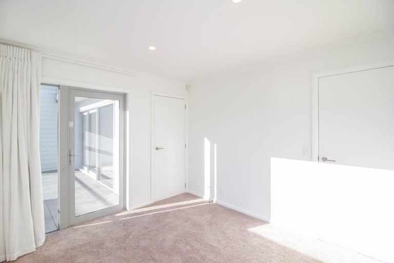 Photo of property in 3 Lucern Lane, Petone, Lower Hutt, 5012
