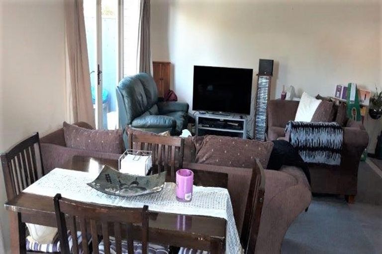 Photo of property in 2/346 Hereford Street, Linwood, Christchurch, 8011