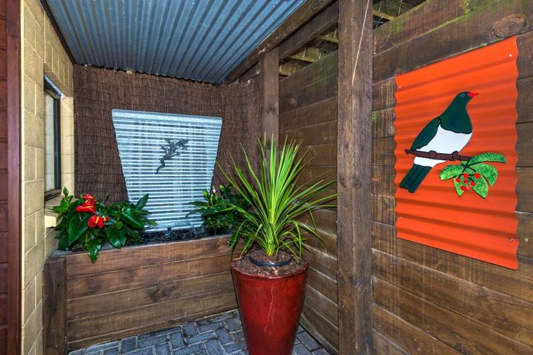 Photo of property in 2/87 Clovelly Road, Bucklands Beach, Auckland, 2012