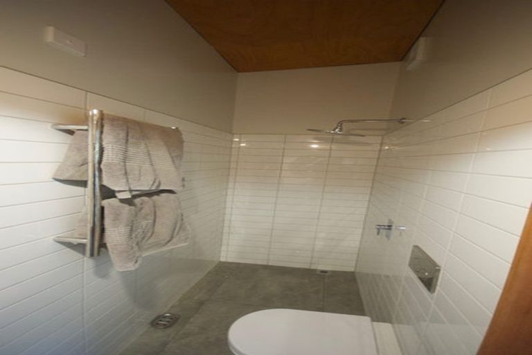 Photo of property in 203 Houghton Bay Road, Houghton Bay, Wellington, 6023