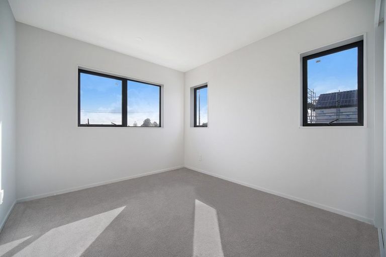 Photo of property in 141 Grove Road, Papakura, 2110