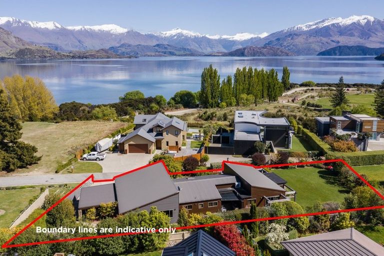Photo of property in 8 Baker Grove, Wanaka, 9305
