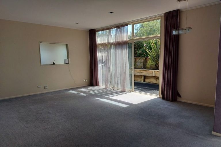 Photo of property in 13 Colin Guppy Crescent, Riverstone Terraces, Upper Hutt, 5018