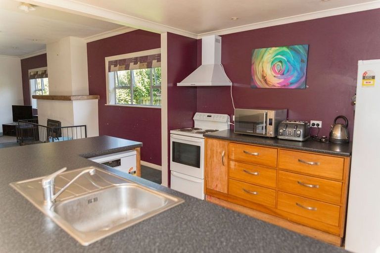 Photo of property in 6 Smith Street, Dannevirke, 4930