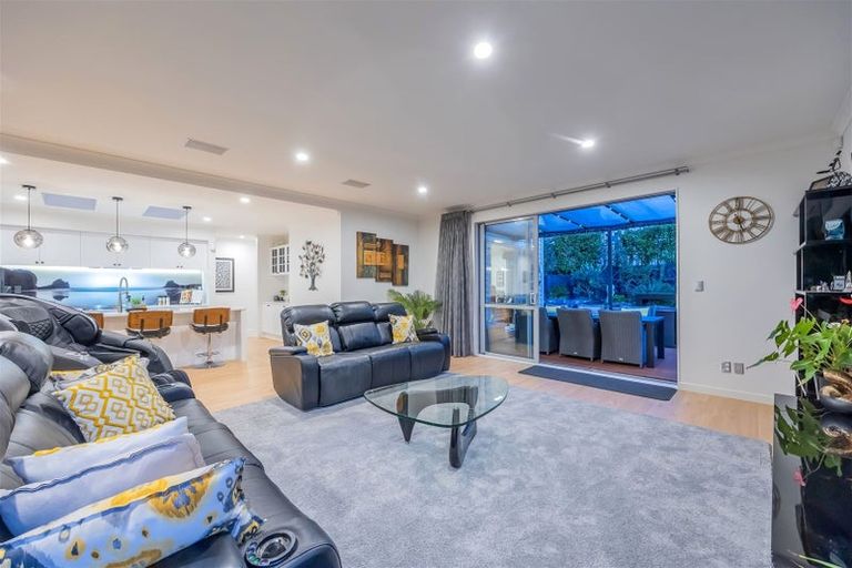 Photo of property in 5 Dida Park Drive, Kumeu, 0810
