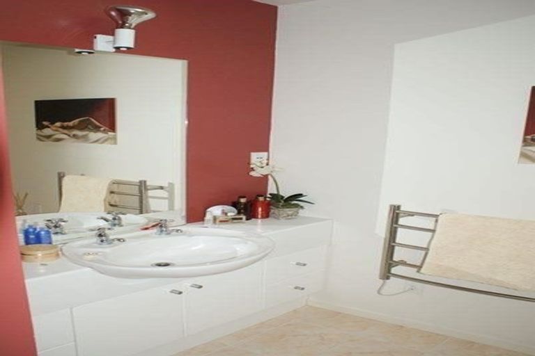 Photo of property in 2/18 Rastrick Street, Merivale, Christchurch, 8014