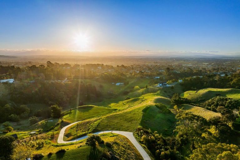 Photo of property in 224 Durham Drive, Havelock North, 4130