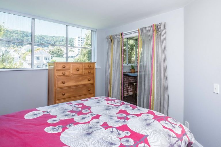 Photo of property in Lexington Apartments, 33l Hania Street, Mount Victoria, Wellington, 6011