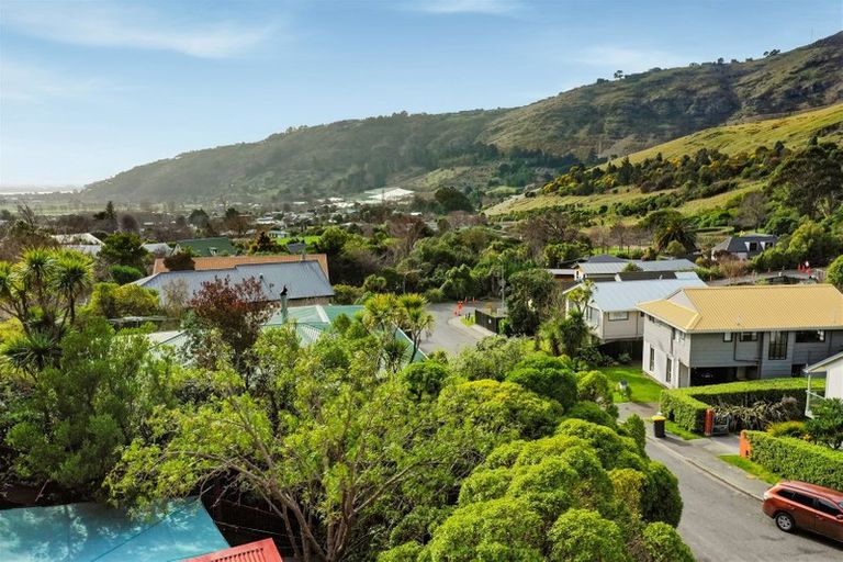 Photo of property in 14 Heathvale Place, Heathcote Valley, Christchurch, 8022