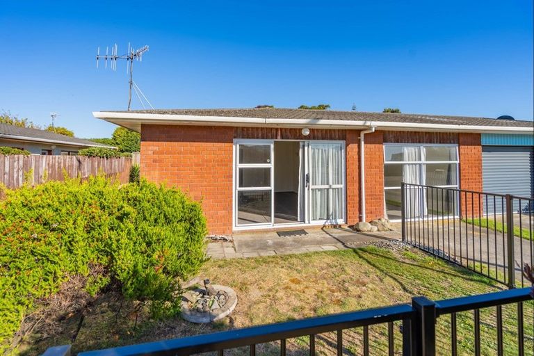 Photo of property in 11 Anaru Street, Raumati Beach, Paraparaumu, 5032