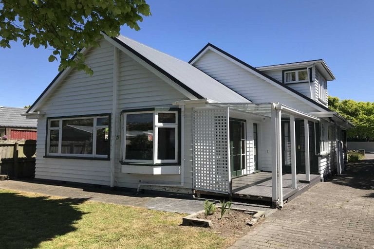 Photo of property in 40 Colombo Street, Cashmere, Christchurch, 8022