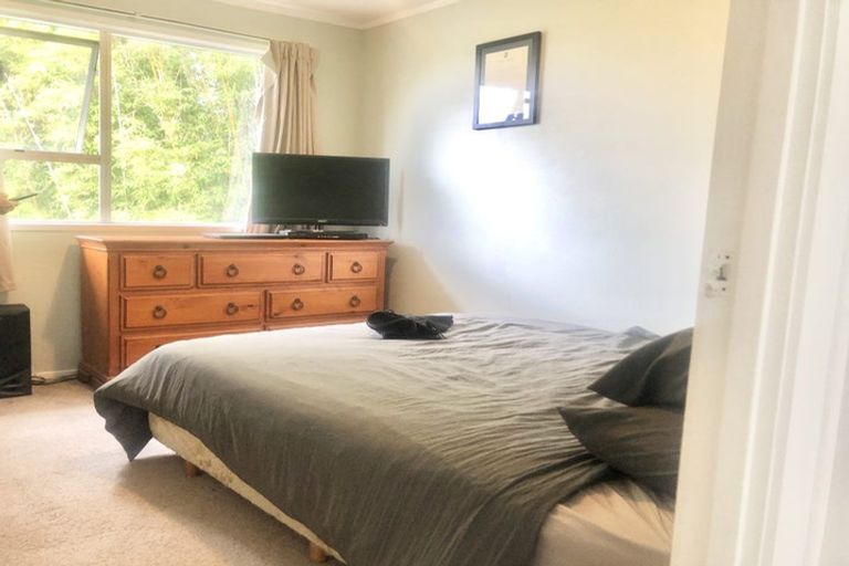 Photo of property in 58 Parrs Cross Road, Henderson, Auckland, 0612