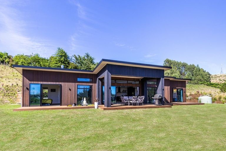 Photo of property in 21 Ramsay Drive, Acacia Bay, Taupo, 3385