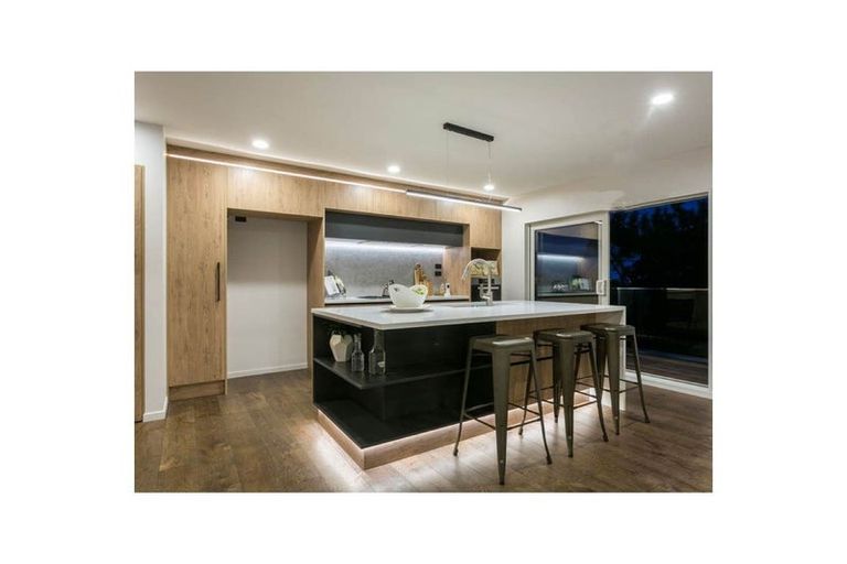 Photo of property in 185b Browns Bay Road, Browns Bay, Auckland, 0630
