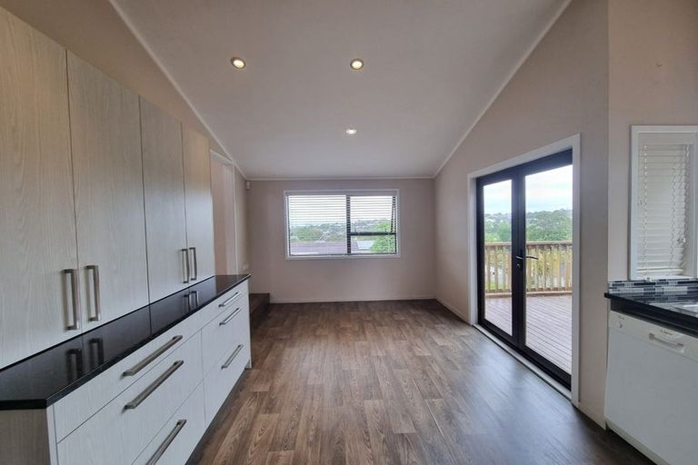 Photo of property in 28a Longburn Road, Henderson, Auckland, 0610