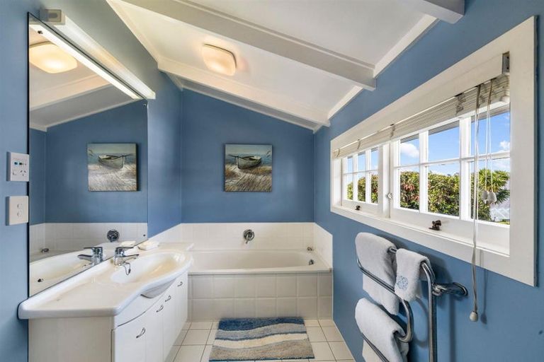 Photo of property in 3a Brett Avenue, Takapuna, Auckland, 0622