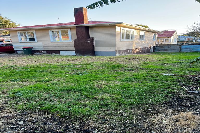Photo of property in 14 Fields Road, Manurewa, Auckland, 2102
