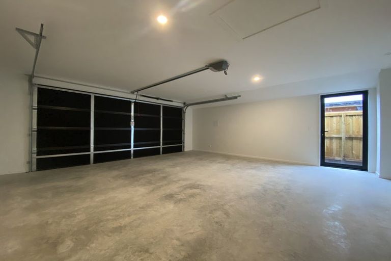 Photo of property in 37 Cousins Street, Woodend, 7691