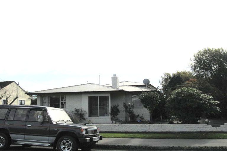 Photo of property in 54 Middlepark Road, Sockburn, Christchurch, 8042