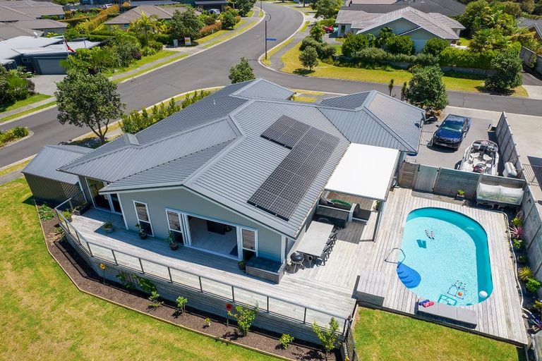 Photo of property in 2 Skippers Close, Haruru, 0204