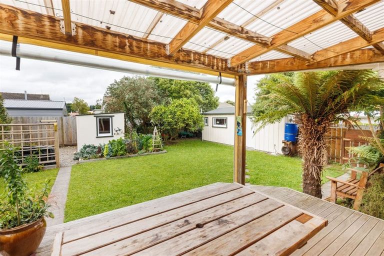 Photo of property in 55 Savage Crescent, West End, Palmerston North, 4412