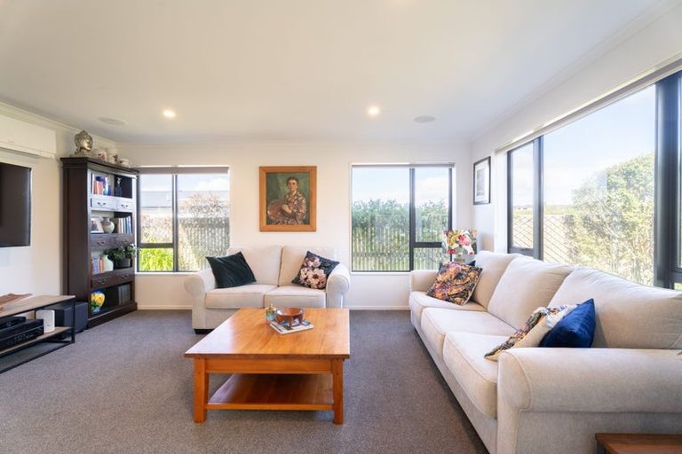 Photo of property in 35 Trelawny Terrace, Grenada Village, Wellington, 6037