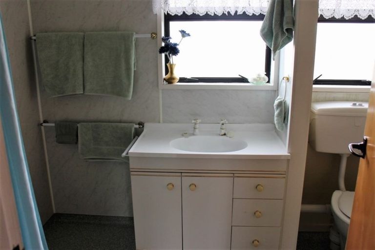 Photo of property in 6 Coach Court, Cromwell, 9310