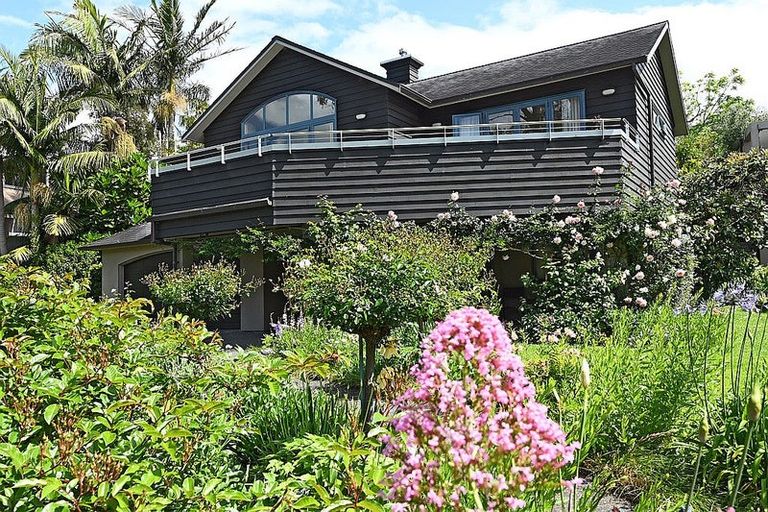 Photo of property in 38 Harley Close, Hauraki, Auckland, 0622