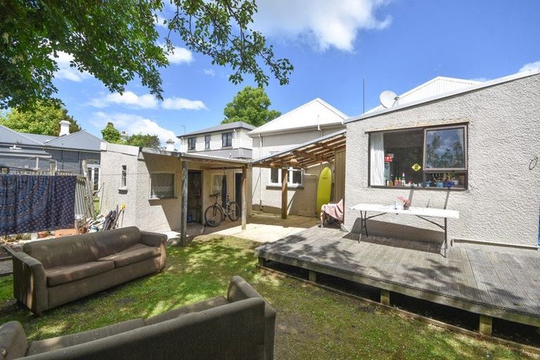 Photo of property in 1 Inverleith Street, North Dunedin, Dunedin, 9016