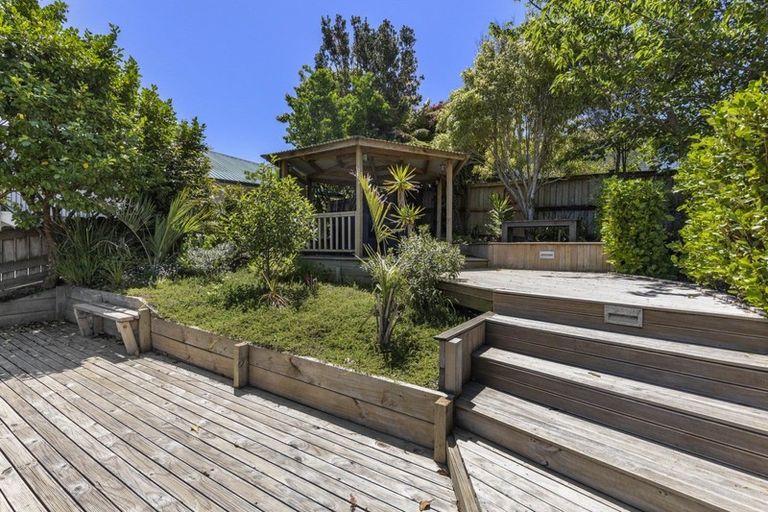 Photo of property in 16 Tom Keven Way, Pukekohe, 2120