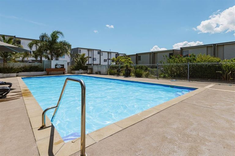 Photo of property in 61/7 Kelvin Hart Drive, East Tamaki, Auckland, 2013