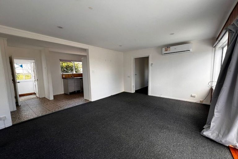 Photo of property in 808 East Coast Road, Oteha, Auckland, 0630