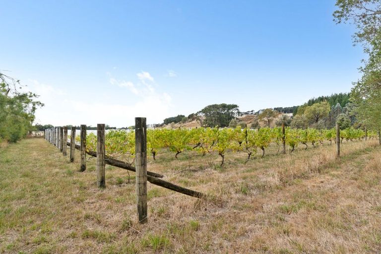 Photo of property in 105 Te Maire Road, Kahutara, Featherston, 5771