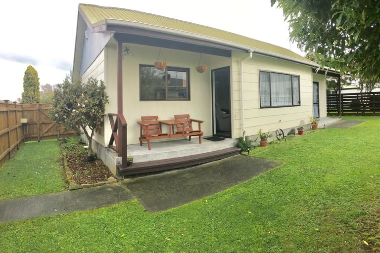 Photo of property in 59 Raglan Avenue, Cloverlea, Palmerston North, 4412