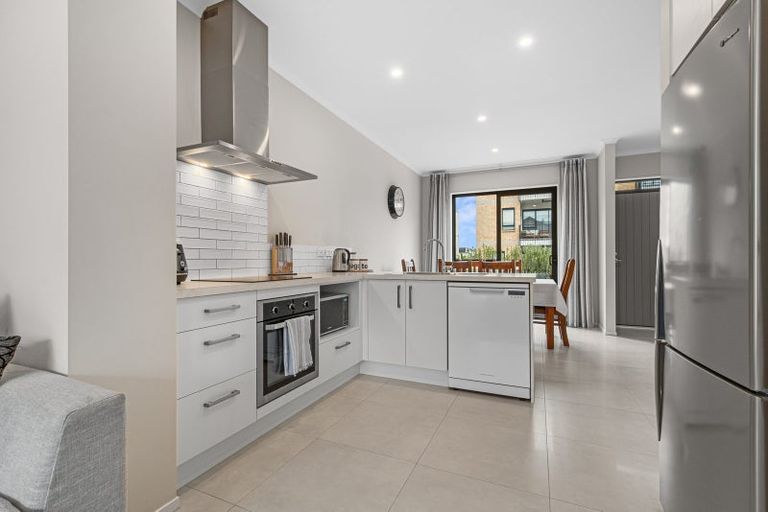 Photo of property in 41 Nugget Avenue, Hobsonville, Auckland, 0616