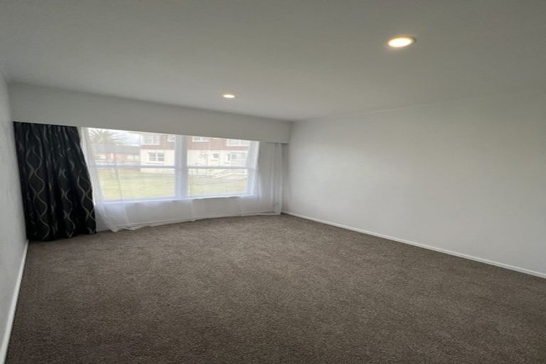 Photo of property in 5/2 Argyle Terrace, Milford, Auckland, 0620