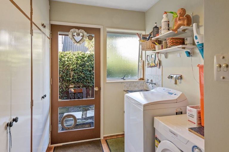 Photo of property in 5 Chatswood Place, Bishopdale, Christchurch, 8051