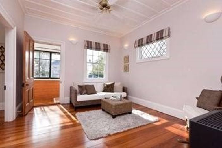 Photo of property in 41 Ewen Alison Avenue, Devonport, Auckland, 0624