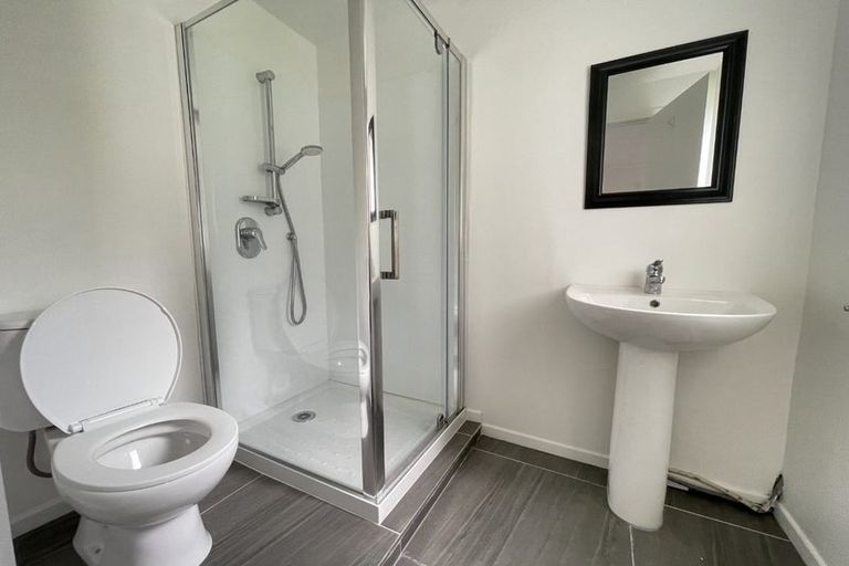 Photo of property in 37 Miro Street, New Lynn, Auckland, 0600