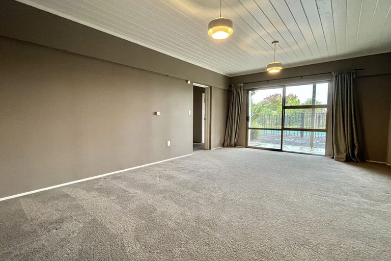 Photo of property in 1236 Great South Road, Runciman, Drury, 2578