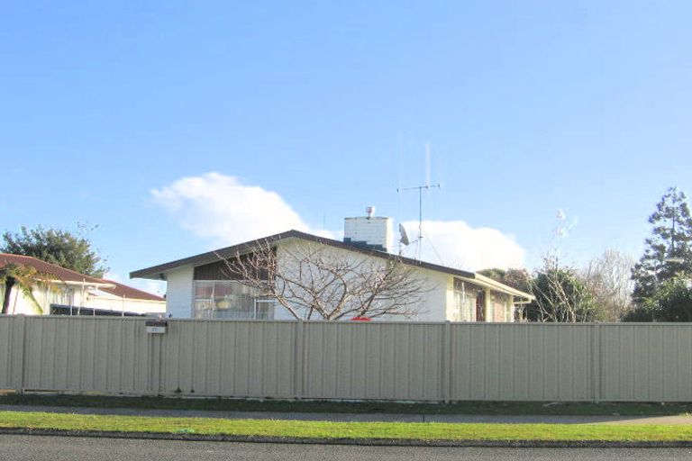 Photo of property in 21 Deanwell Avenue, Deanwell, Hamilton, 3206