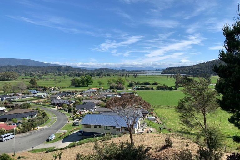 Photo of property in 31 Arapeta Place, Takaka, 7110