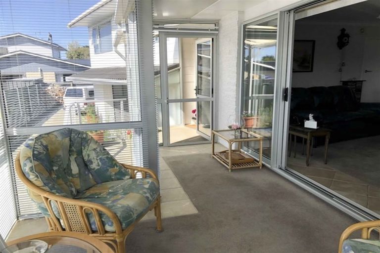 Photo of property in 32 Kildare Drive, Waikiwi, Invercargill, 9810