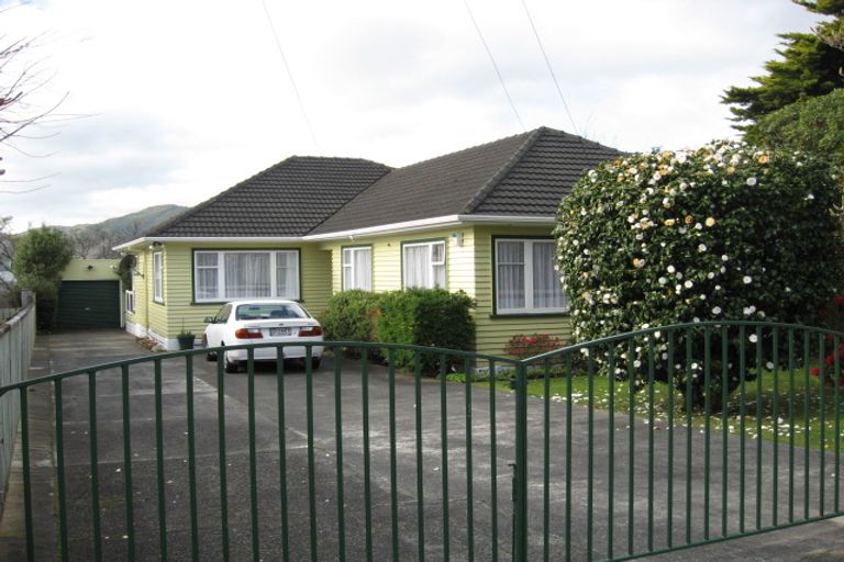 Photo of property in 26 Fraser Street, Wainuiomata, Lower Hutt, 5014