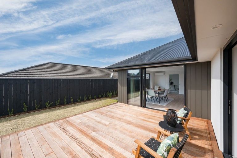 Photo of property in 32 Cupola Crescent, Richmond, 7020