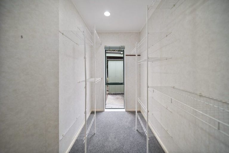 Photo of property in 20 Yarlside Place, Northpark, Auckland, 2013