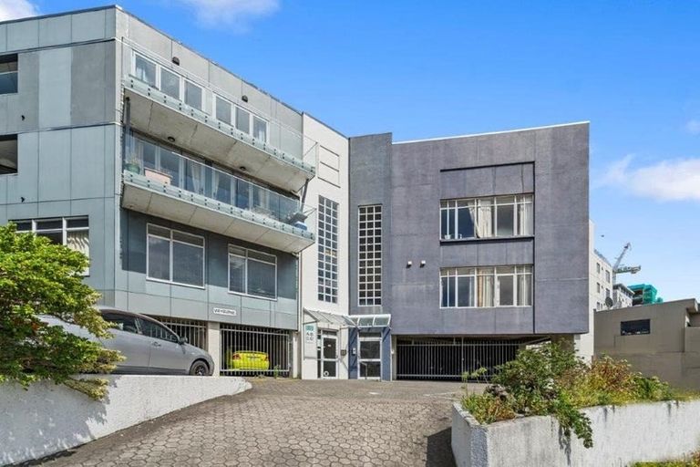 Photo of property in 6/8d Lipman Street, Mount Victoria, Wellington, 6011